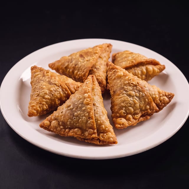 Sambosa-e-Goushti.